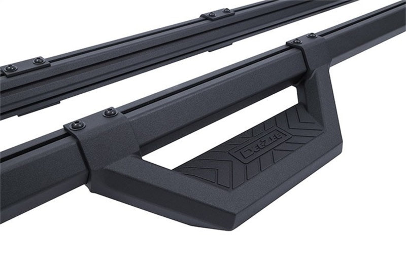 Dee Zee 99-23 Chevrolet/GMC/Dodge/Ford Full Size Truck Hex Cast - Crew Cab Side Steps (Txt Blk)