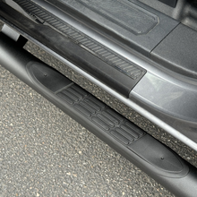 画像をギャラリービューアに読み込む, Go Rhino 21-26 Ford Bronco (4dr) 4000 Series Side Steps - Cab Length - Tex. Blk