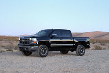 画像をギャラリービューアに読み込む, Fabtech 14-18 GM K1500 w/OE Alum. UCA 4in Budget UCA System w/DL 2.5 Resi Coilovers &amp; Rear DL Shocks