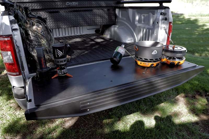 Dee Zee 17-23 Ford SuperDuty Tailgate Board - Polymer Composition