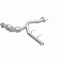 画像をギャラリービューアに読み込む, MagnaFlow 21-23 Ford F-150 3.5L Right Underbody Direct Fit Converter