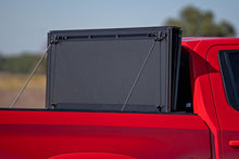 画像をギャラリービューアに読み込む, Hard Tri-Fold Flip Up Bed Cover | 6'7" Bed | Chevy/GMC Sierra 1500 (19-26)/Silverado 1500 (19-26) 