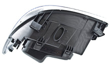 画像をギャラリービューアに読み込む, Hella 2009 Mercedes-Benz Sprinter  Headlamp Rh