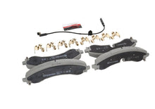 画像をギャラリービューアに読み込む, Brembo OE 20-21 Chevy Silverado 2500 HD/3500 HD/GMC Sierra 2500 HD Ceramic Brake Pad - Front