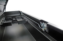画像をギャラリービューアに読み込む, Dee Zee Universal Tool Box - Hardware Crossover - Single Lid Black