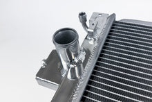 画像をギャラリービューアに読み込む, CSF 16-18 Ford Focus RS Radiator