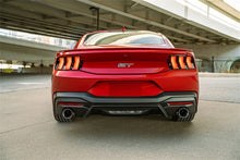 画像をギャラリービューアに読み込む, Corsa 2024 Ford Mustang GT Coupe 3in Sport Axle-Back Exhaust - 4.5in Carbon Fiber Tips