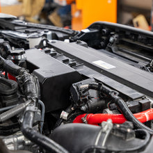 画像をギャラリービューアに読み込む, Mishimoto 2024+ Toyota Tacoma Silicone Coolant Hose Kit - AT - Red