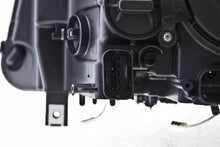 画像をギャラリービューアに読み込む, Hella 2011 Bmw 5Ser Sdn F10 W/Ahl - Headlamp Rh Xen