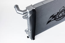 画像をギャラリービューアに読み込む, CSF 05-06 Ford GT High-Performance All-Aluminum Heat Exchanger