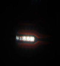 画像をギャラリービューアに読み込む, AlphaRex 99-06 Chevrolet Silverado/99-06 GMC Sierra LUXX-Series LED Tail Lights - Black/Red