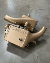 画像をギャラリービューアに読み込む, CSF 2025+ BMW G90 M5 / G99 M5 Touring Charge Air Cooler - Bismark Gold