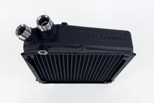 画像をギャラリービューアに読み込む, CSF Porsche 964/993 OEM+ Performance Fender Oil Cooler