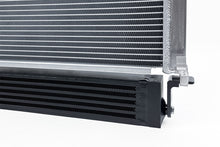 画像をギャラリービューアに読み込む, CSF 92-99 BMW E36 Euro Spec High Performance All Aluminum Engine Oil Cooler