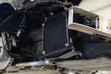 画像をギャラリービューアに読み込む, CSF Porsche 964/993 OEM+ Performance Fender Oil Cooler