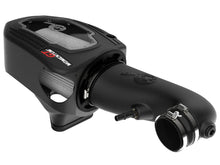 画像をギャラリービューアに読み込む, aFe 11-23 Dodge Challenger V8 5.7L Momentum GT Cold Air Intake System w/ Pro DRY S Filter