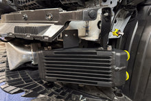 画像をギャラリービューアに読み込む, CSF 2023+ Honda Civic Type R FL5 High-Performance Dual Engine Oil Cooler Kit