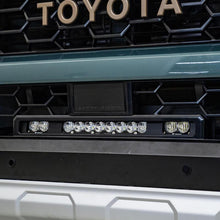 画像をギャラリービューアに読み込む, Baja Designs 2025 Toyota 4Runner TRD 10in Pro S2 Pro Grille Light Replacement Kit - Clear