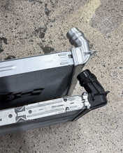 画像をギャラリービューアに読み込む, CSF BMW F-Chassis Gen 1 B58 High Performance All-Aluminum Radiator