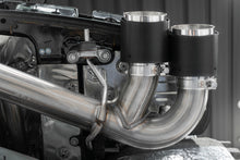 画像をギャラリービューアに読み込む, MBRP 20-23 Chevrolet Corvette C8 3in Cat Back Quad Split Rear Exit w/ Carbon Fiber Tips - T304