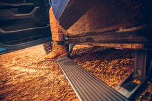 画像をギャラリービューアに読み込む, AMP Research 2025 RAM 1500 (Gas ONLY) PowerStep Plug &amp; Play - Black