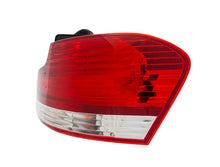 画像をギャラリービューアに読み込む, Hella 2008-2011 BMW 1 Series M Right Tail Light