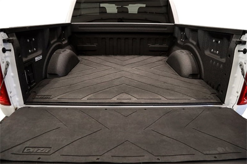 Dee Zee 19-23 Chevrolet Silverado Heavyweight Bed Mat - Custom Fit 5 1/2Ft Bed (X Pattern)