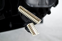 画像をギャラリービューアに読み込む, Hella 2009-2012 BMW 740i Headlight Assembly