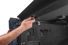 画像をギャラリービューアに読み込む, Extang 07-13 Chevy/GMC Silverado/Sierra (w/o Track Sys - w/OE Bedcaps) 6.5ft. Bed Endure ALX