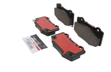 画像をギャラリービューアに読み込む, Brembo OE 15-22 Ford Mustang PRIME Ceramic Brake Pad - Rear
