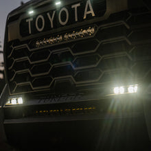 画像をギャラリービューアに読み込む, Baja Designs 2022+ Toyota Tundra S2 SAE OEM Fog Light Replacement Kit - Clear