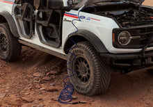 画像をギャラリービューアに読み込む, Ford Racing 21-24 Ford Bronco Under Hood Air Compressor Kit