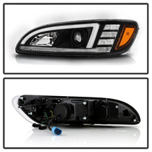 画像をギャラリービューアに読み込む, Spyder Peterbilt 325 2008-2019 Driver Side Projector Headlights - Black (PRO-YD-PB38600-L-BK)