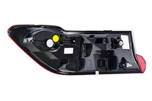 画像をギャラリービューアに読み込む, Hella 2019-2021 BMW 330i Right Tail Light