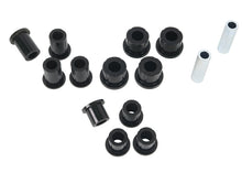 画像をギャラリービューアに読み込む, Superpro 05+ Hilux Severe Duty Spring &amp; Shackle Bush Kit