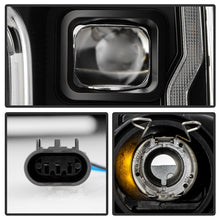 画像をギャラリービューアに読み込む, Spyder Signature 20-22 Ford F250/F350 (Halogen) Proj. Headlights - Black (PRO-YD-FS20HALSI-SEQ-BK)