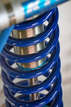 画像をギャラリービューアに読み込む, Superlift 05-22 Ford F250/F350 Front Coilover Shock - 4-6in Lift