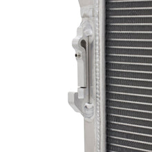 画像をギャラリービューアに読み込む, Mishimoto 03-10 Porsche Cayenne Performance Aluminum Radiator