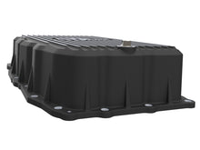 画像をギャラリービューアに読み込む, aFe 20-26 GM Trucks L6 3.0L Transmission Pan - Black w/ Machined Fins
