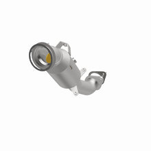 画像をギャラリービューアに読み込む, MagnaFlow 19-20 Chevrolet Silverado 1500 2.7L OEM Grade EPA Compliant Direct-Fit Catalytic Converter