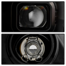 画像をギャラリービューアに読み込む, Spyder Signature 20-21 Ford F150(Halogen Model) Proj. Headlights - Black(PRO-YD-FF15021HALSI-SEQ-BK)