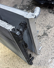 画像をギャラリービューアに読み込む, CSF BMW F-Chassis Gen 1 B58 High Performance All-Aluminum Radiator