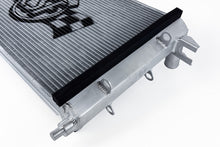 画像をギャラリービューアに読み込む, CSF 05-06 Ford GT High Performance All-Aluminum Radiator