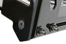 画像をギャラリービューアに読み込む, Dee Zee 99-16 Ford SuperDuty Cargo Management Cab Rack - Black Mesh