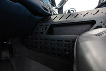 画像をギャラリービューアに読み込む, Addictive Desert Designs 2021+ RAM 1500 TRX Center Console Molle Panels &amp; Digital Device Bridge