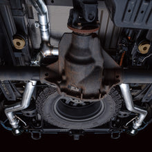 画像をギャラリービューアに読み込む, AWE Tuning 2021+ Ford F-150 Tremor (w/ Bumper Cutouts) 0FG Resonated Cat-Back - Diamond Black Tips