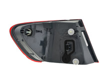 画像をギャラリービューアに読み込む, Hella 2009-2017 BMW 528i Right Outer Tail Light
