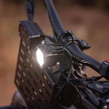 画像をギャラリービューアに読み込む, Baja Designs Sur-Ron S2 Pro IR/S1 White Headlight Kit
