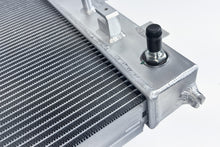 画像をギャラリービューアに読み込む, CSF 17-20 Ford Raptor / 15-25 F-150 High Performance Radiator