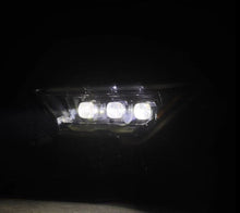 画像をギャラリービューアに読み込む, AlphaRex 2024 Toyota Tacoma NOVA-Series Projector Headlights (Pair) - Alpha-Black w/Activation Light